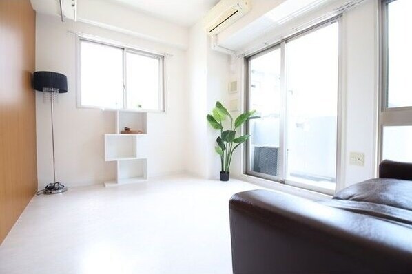 アスール江坂3rdの物件内観写真